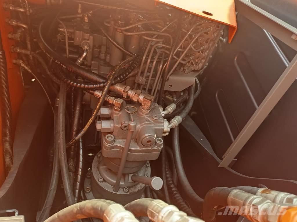 Hitachi ZX 120 Bageri guseničari