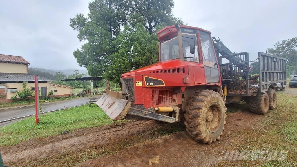 Forcar F180 Forvarderi