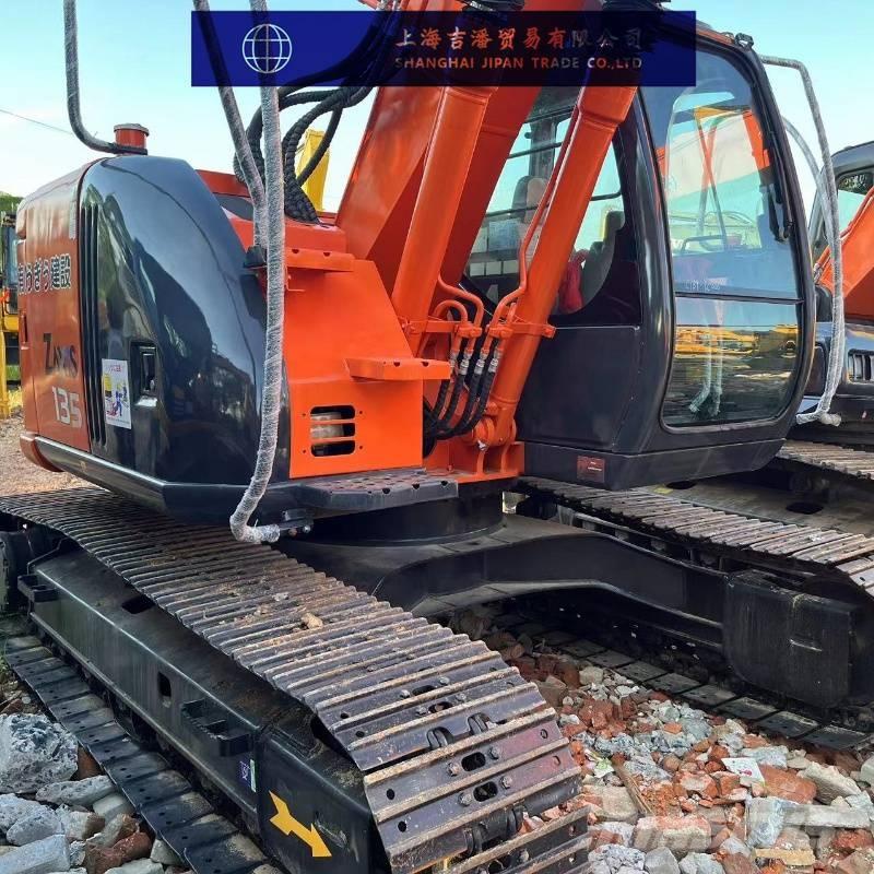 Hitachi ZX 135 Bageri guseničari