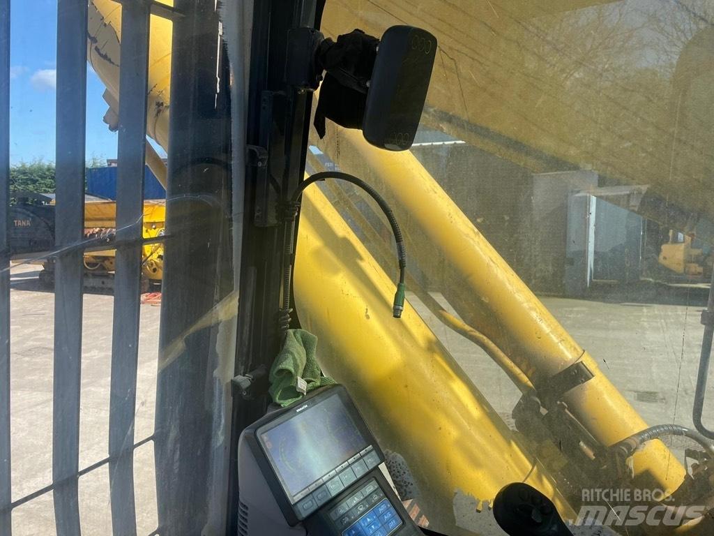 Komatsu PC490LC -10 Bageri guseničari