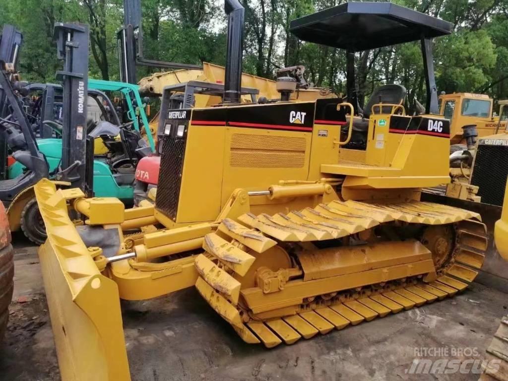 CAT D 4 C Buldožeri guseničari