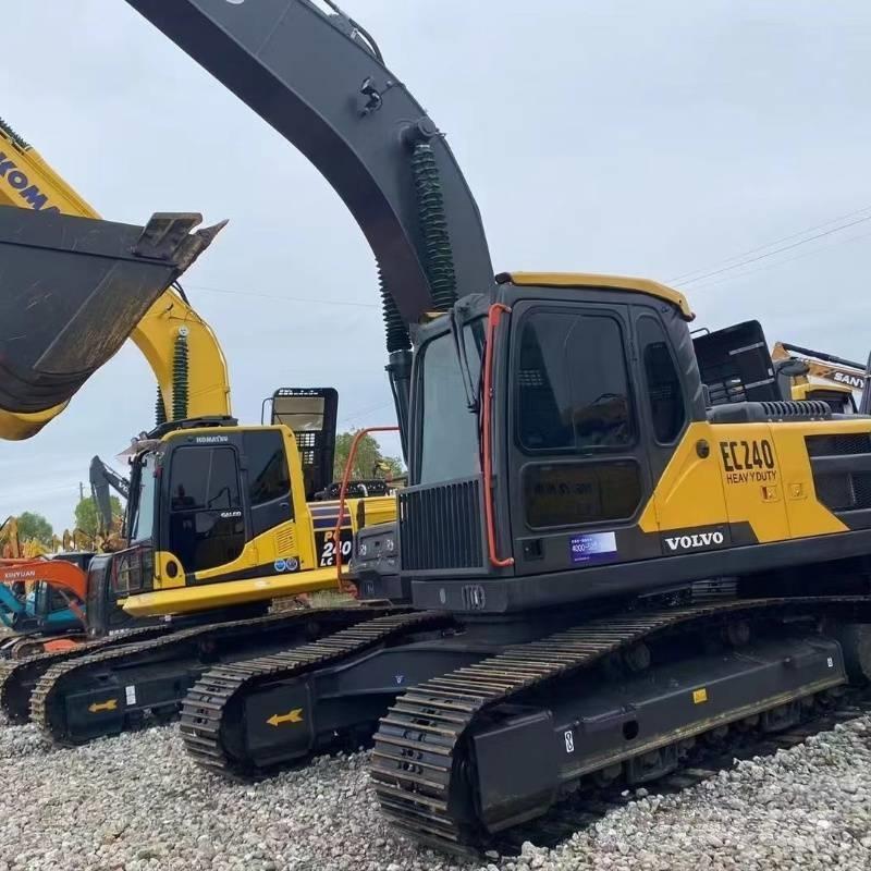 Volvo EC 240 Bageri guseničari