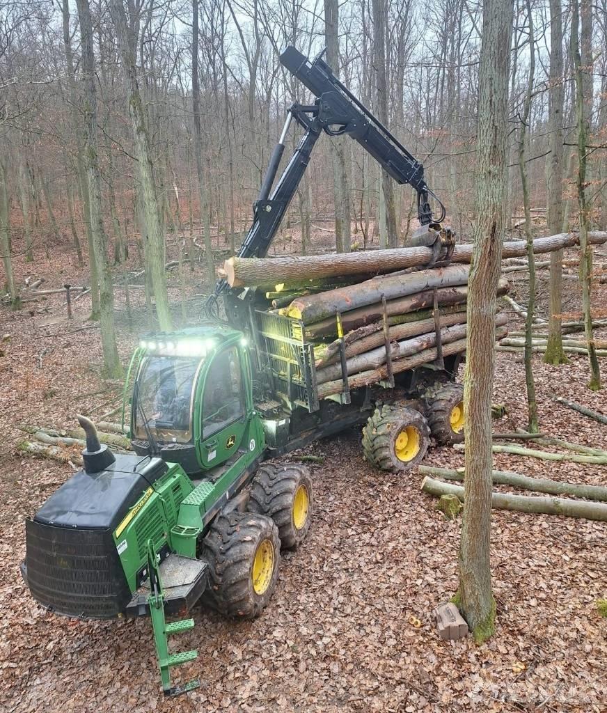 John Deere 1210 G Forvarderi