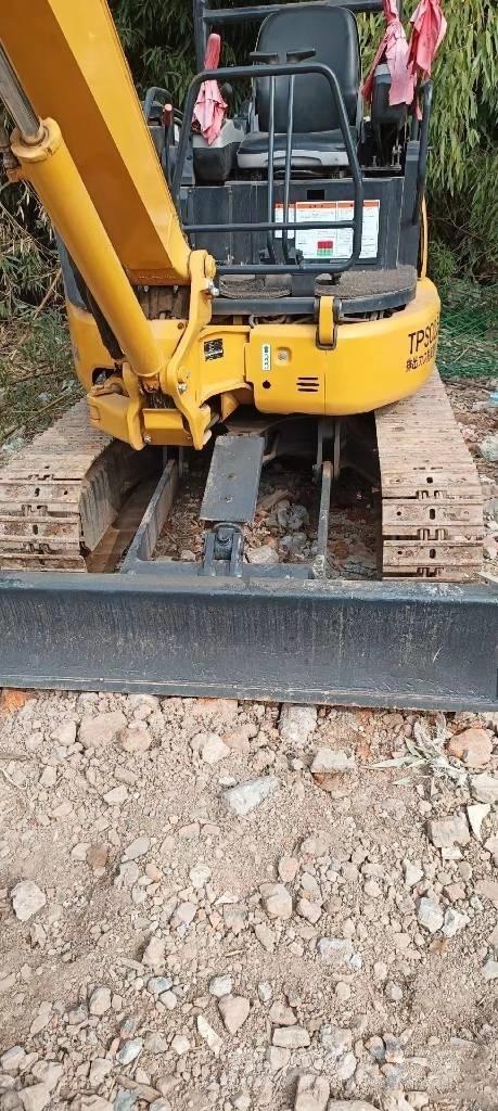 Komatsu PC35 Mini bageri < 7t