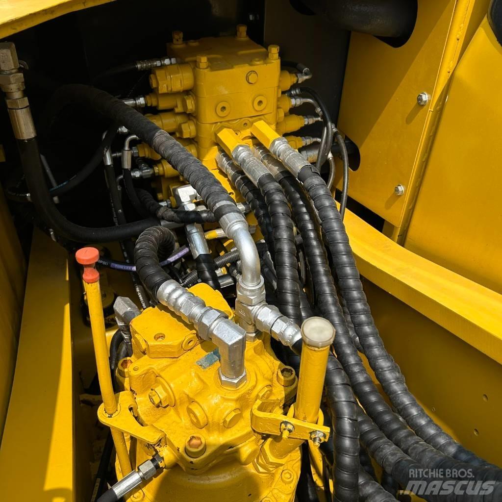 Komatsu 160 Bageri guseničari