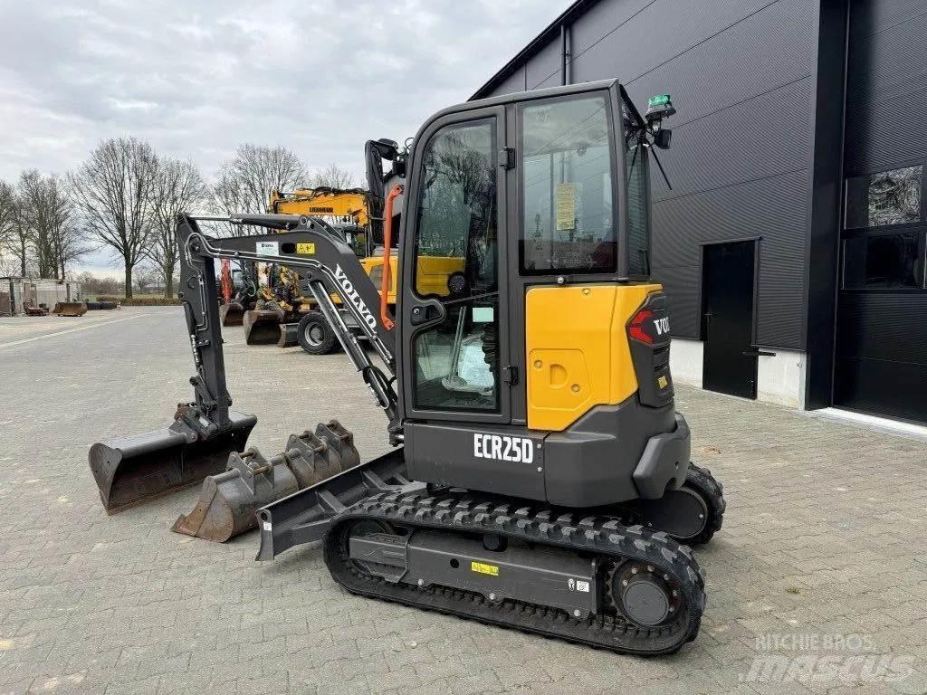 Volvo ECR25D Mini bageri < 7t