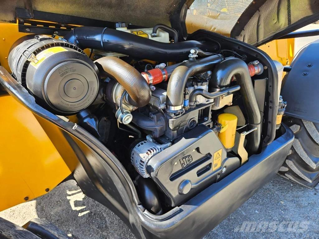 JCB 531-70 Poljoprivredni teleskopski utovarivači