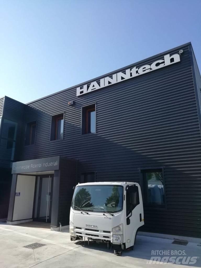 Isuzu NPR 85 "M - P - Q" Kabine i unutrašnjost