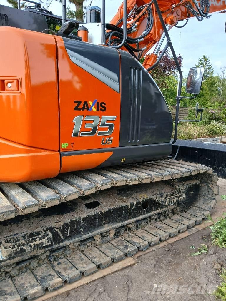 Hitachi ZX 135 US-7 Bageri guseničari