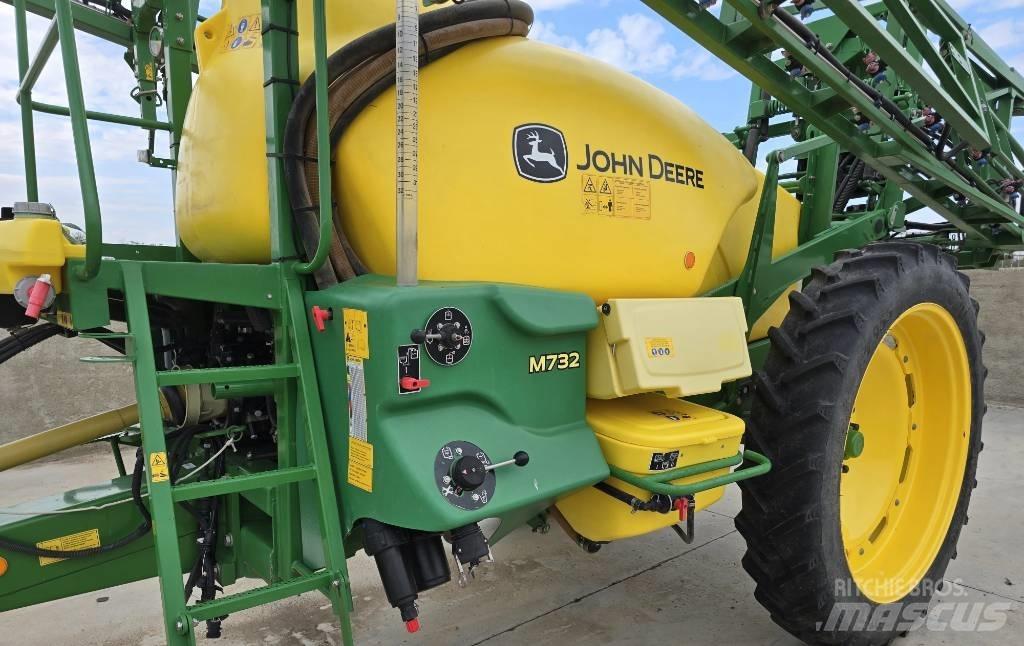John Deere M 732 Vučene prskalice