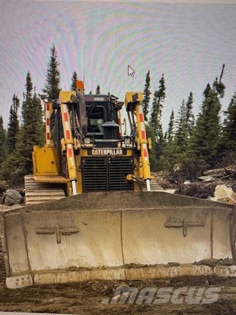 CAT D 6 T Buldožeri guseničari