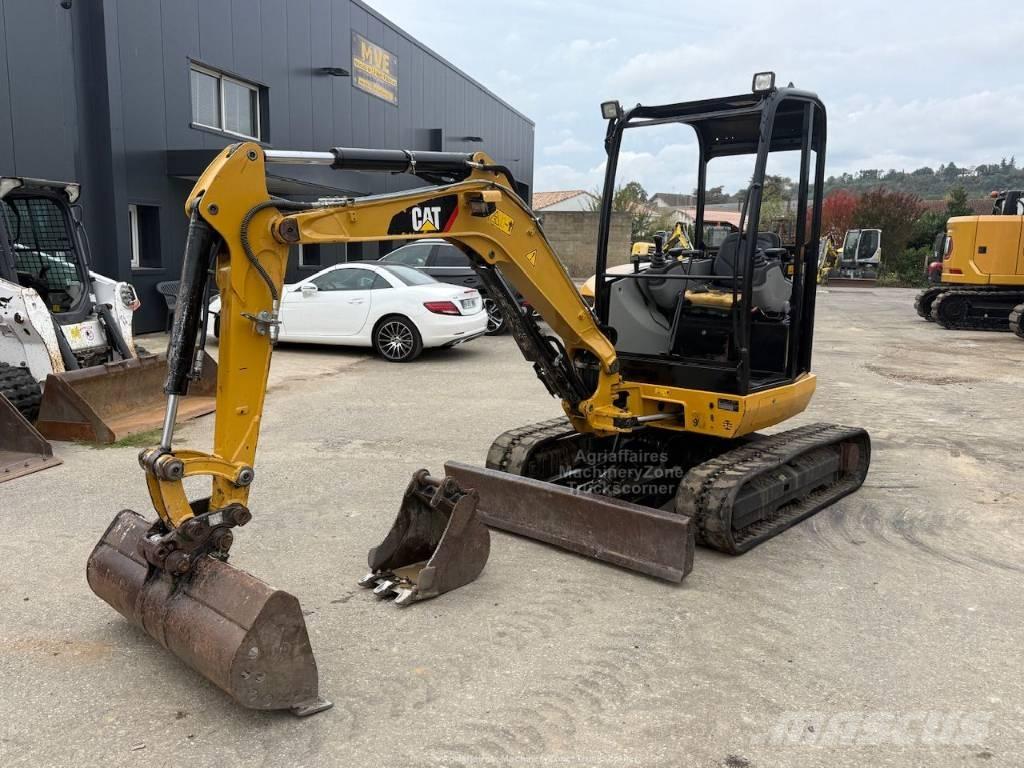 CAT 302.7 CR Mini bageri < 7t