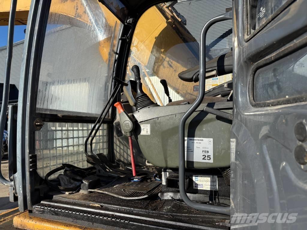 LiuGong 922 LC Bageri guseničari