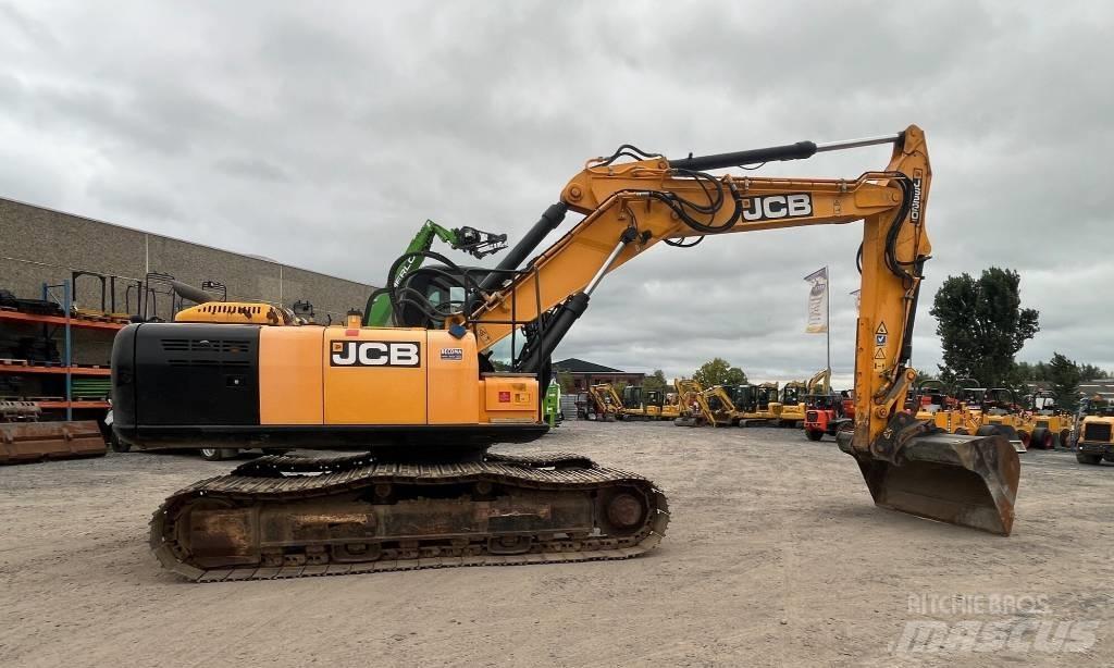 JCB JS 220 Bageri guseničari