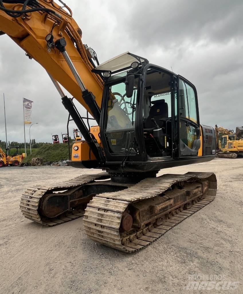 JCB JS 220 Bageri guseničari