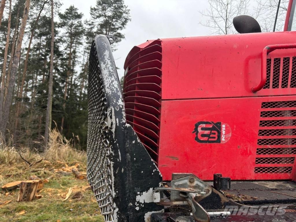 Komatsu 865 Forvarderi