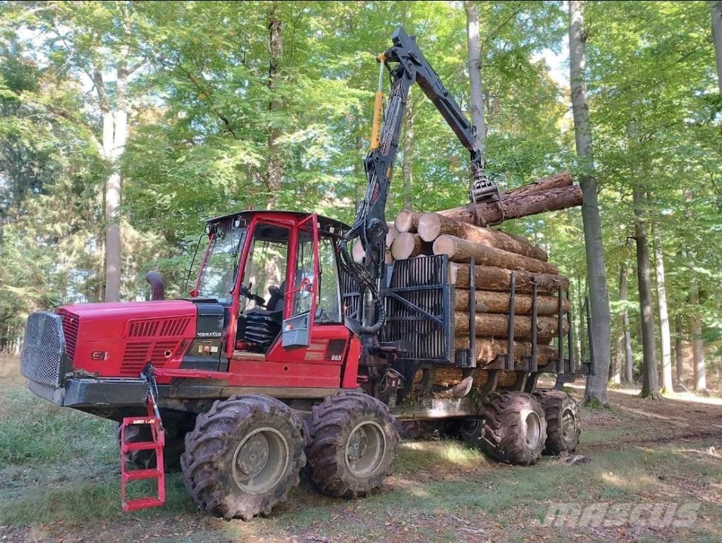 Komatsu 865 Forvarderi