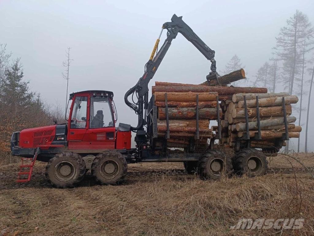 Komatsu 865 Forvarderi