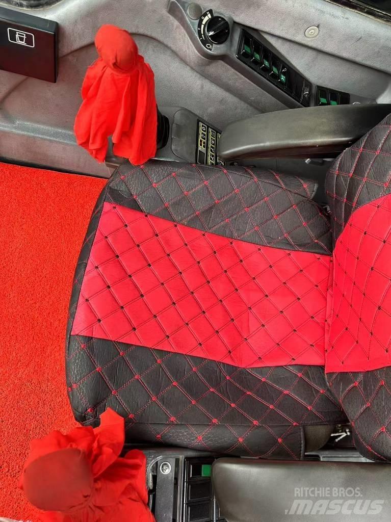 Volvo 240DL Bageri guseničari