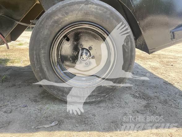 Bomag BW11RH Gumeni valjci na točkovima