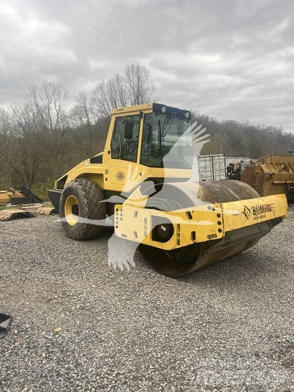 Bomag BW213D-4 Valjci sa jednim bubnjem
