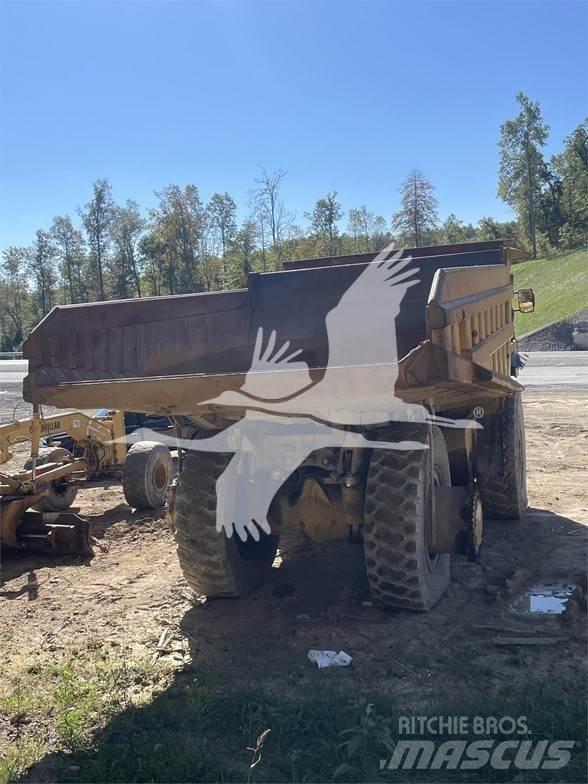 CAT 777B Zglobni damperi