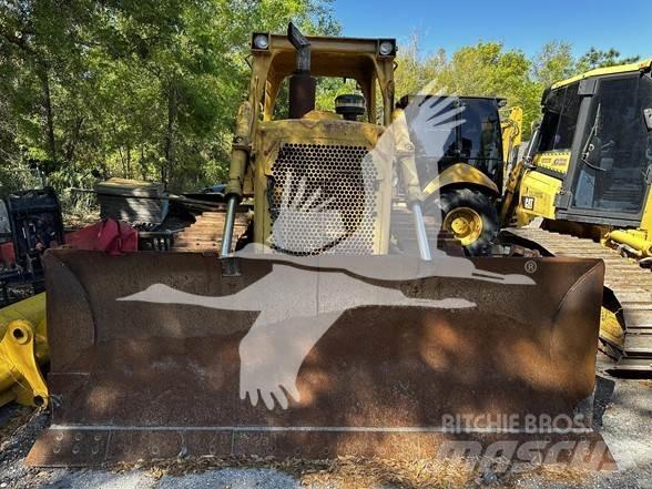 CAT D6D Buldožeri guseničari