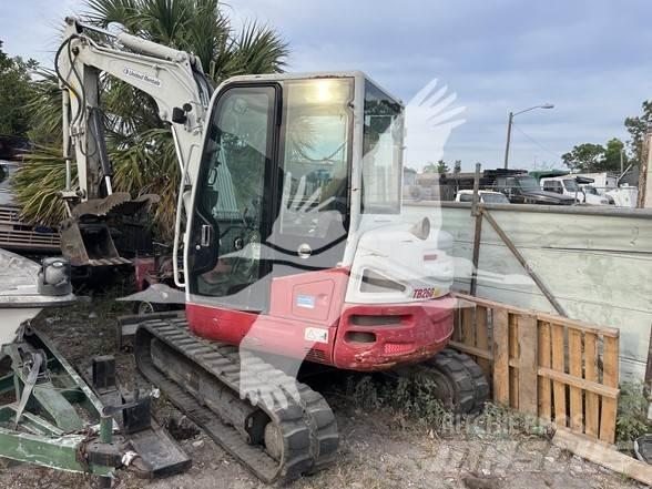 Takeuchi TB260 Bageri guseničari