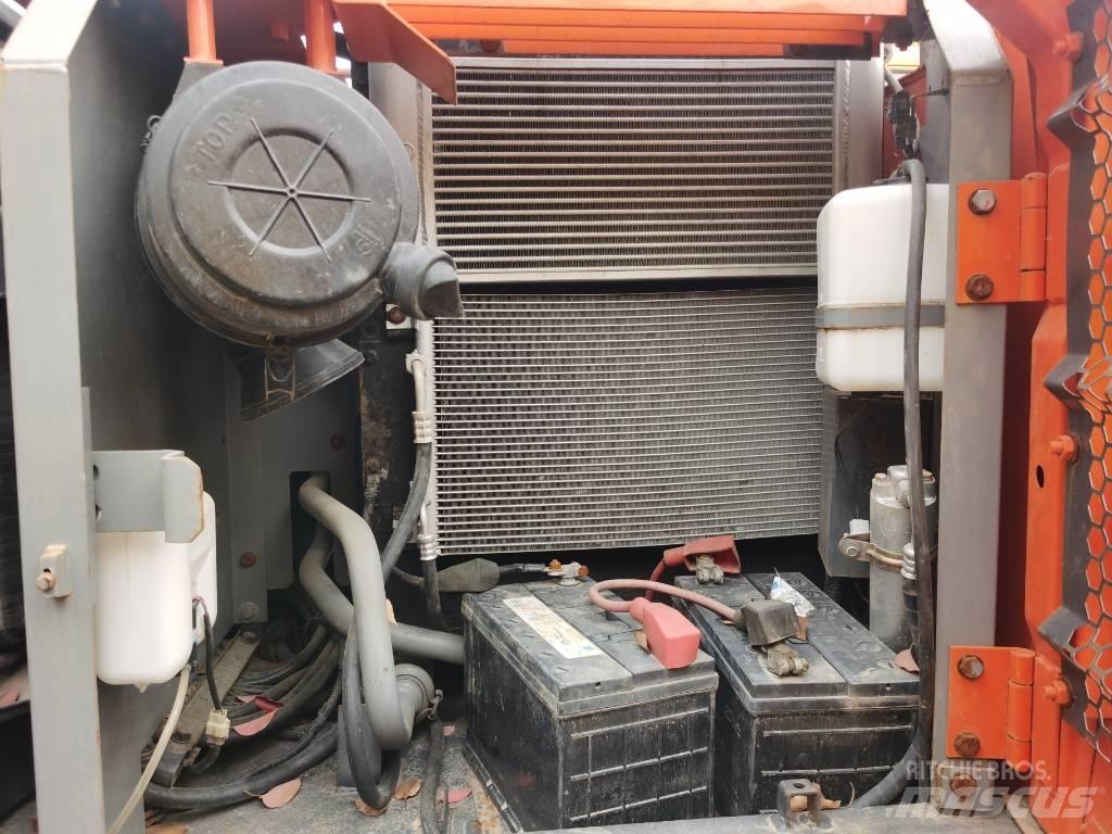 Hitachi ZX 120 Bageri guseničari