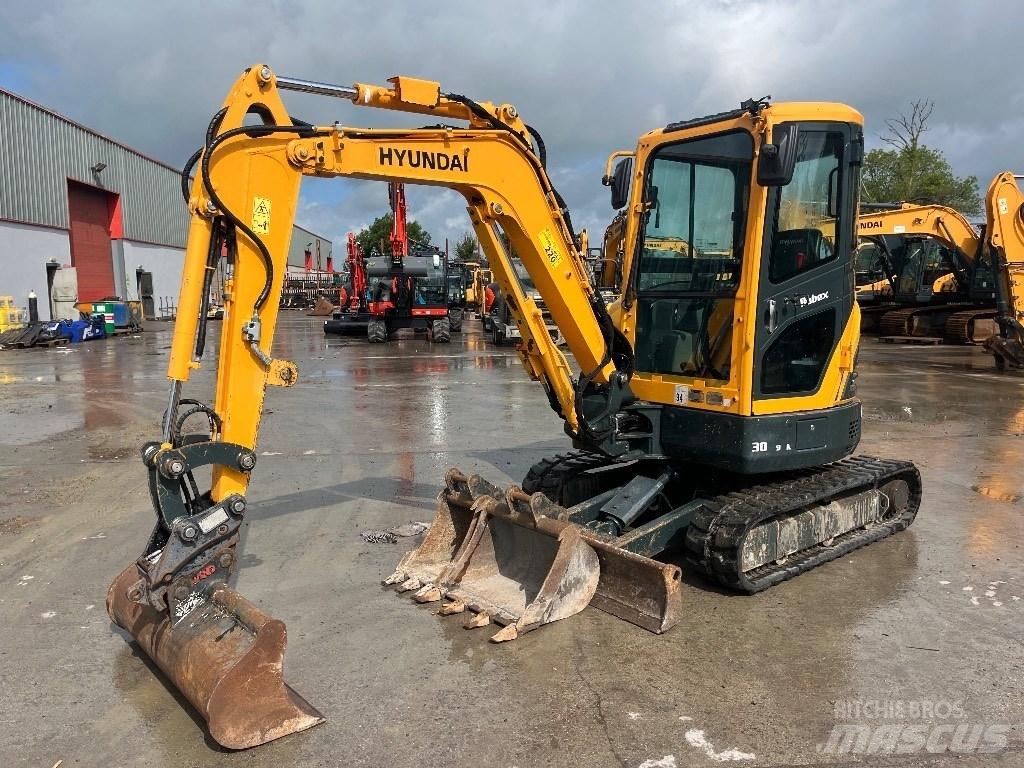 Hyundai R30 Z-9AK Mini bageri < 7t