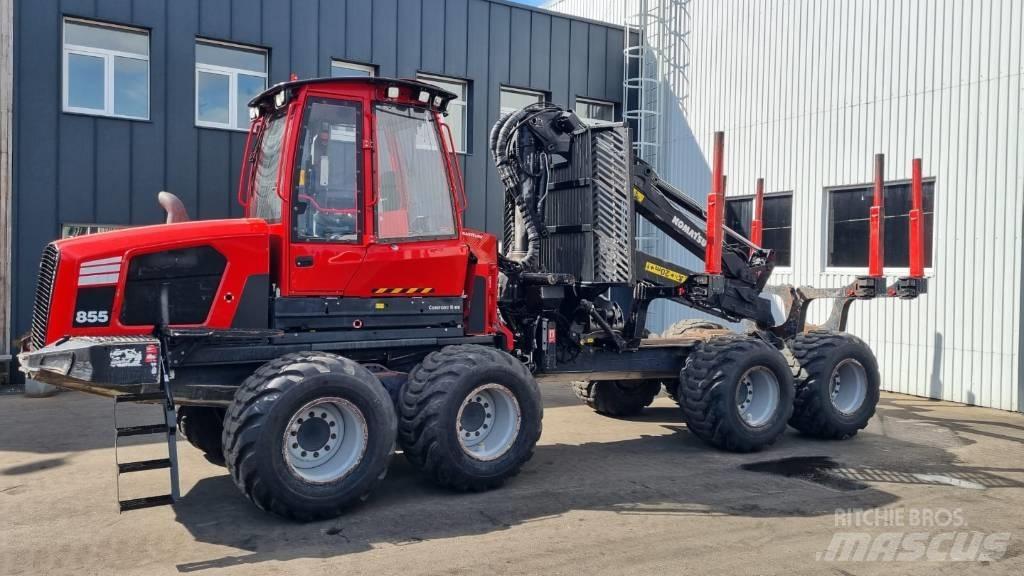 Komatsu 855 Forvarderi