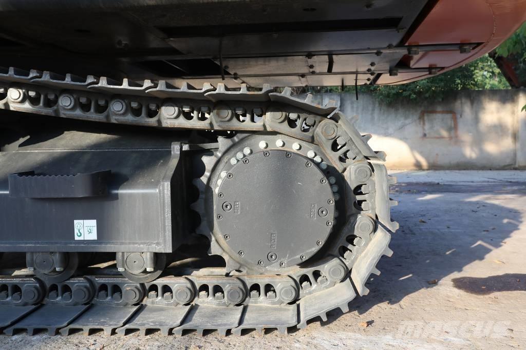 Develon DX 205 Midi bageri 7t – 12t