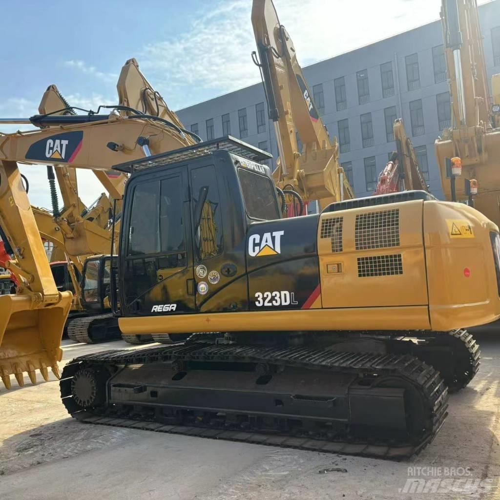 CAT 323 D L Bageri guseničari