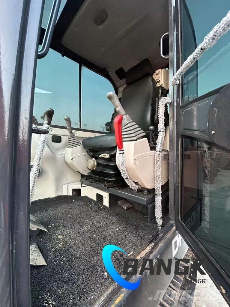 Kubota DH60-7-201 Bageri guseničari