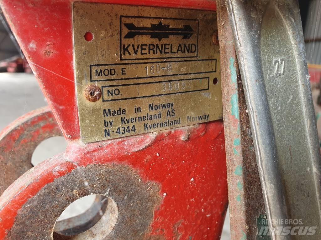 Kverneland E160 Plugovi obrtači