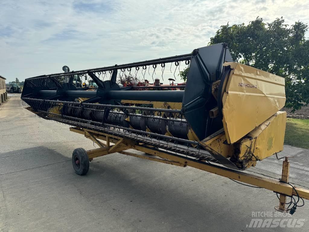 New Holland TX 36 Kombajni