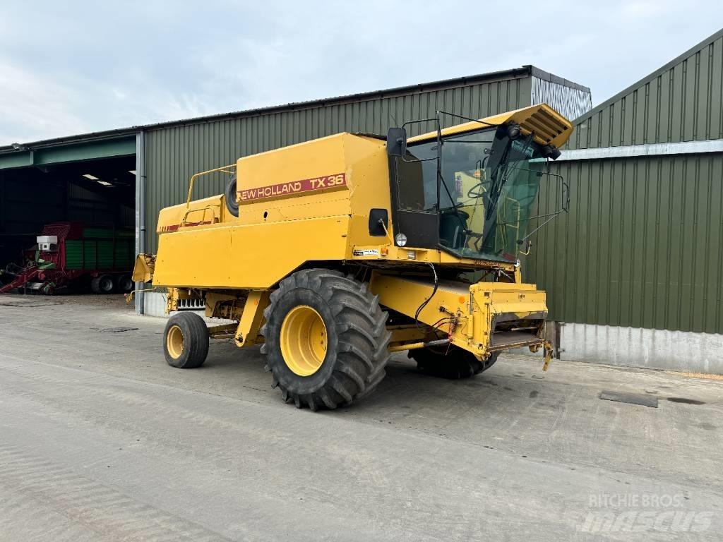 New Holland TX 36 Kombajni