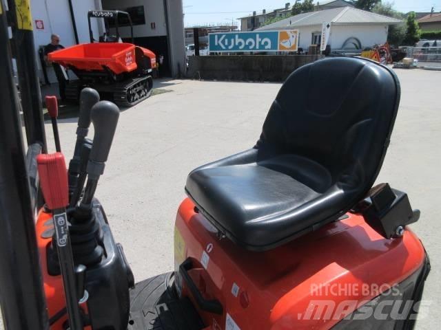 Kubota K008-5 Mini bageri < 7t