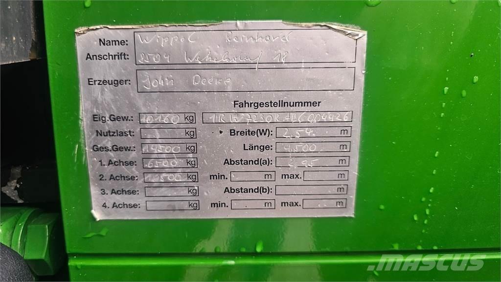 John Deere 7230R Traktori