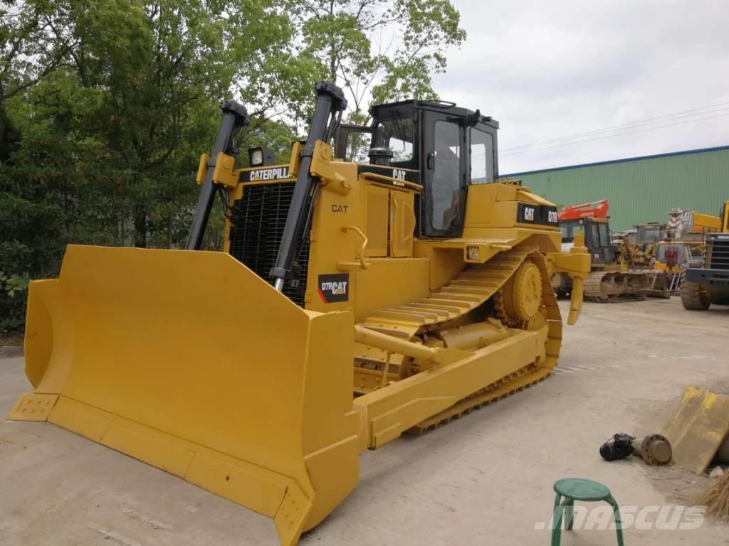 CAT D 7 R Buldožeri guseničari