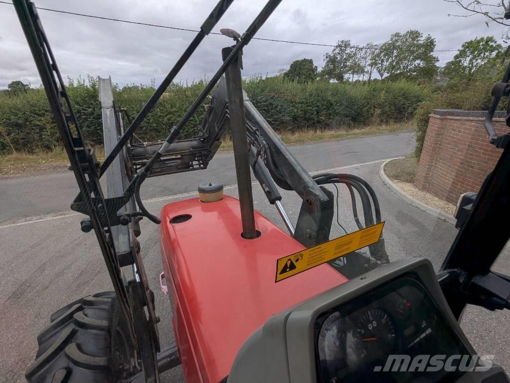 Massey Ferguson 6150 Traktori