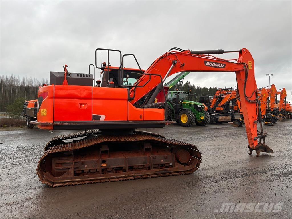 Doosan DX160LC-5 Bageri guseničari