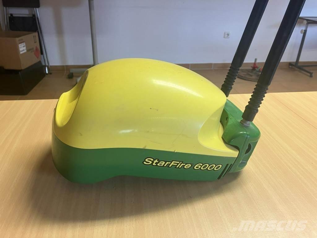 John Deere 6R185 Traktori