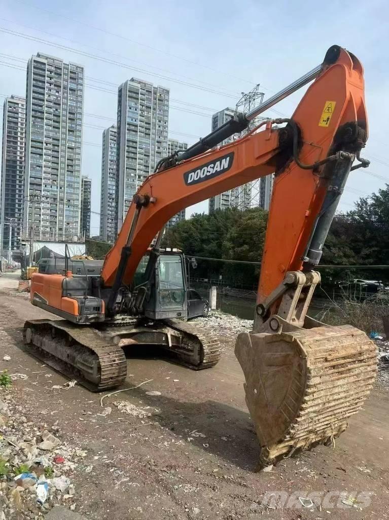 Doosan DX420LC Bageri guseničari