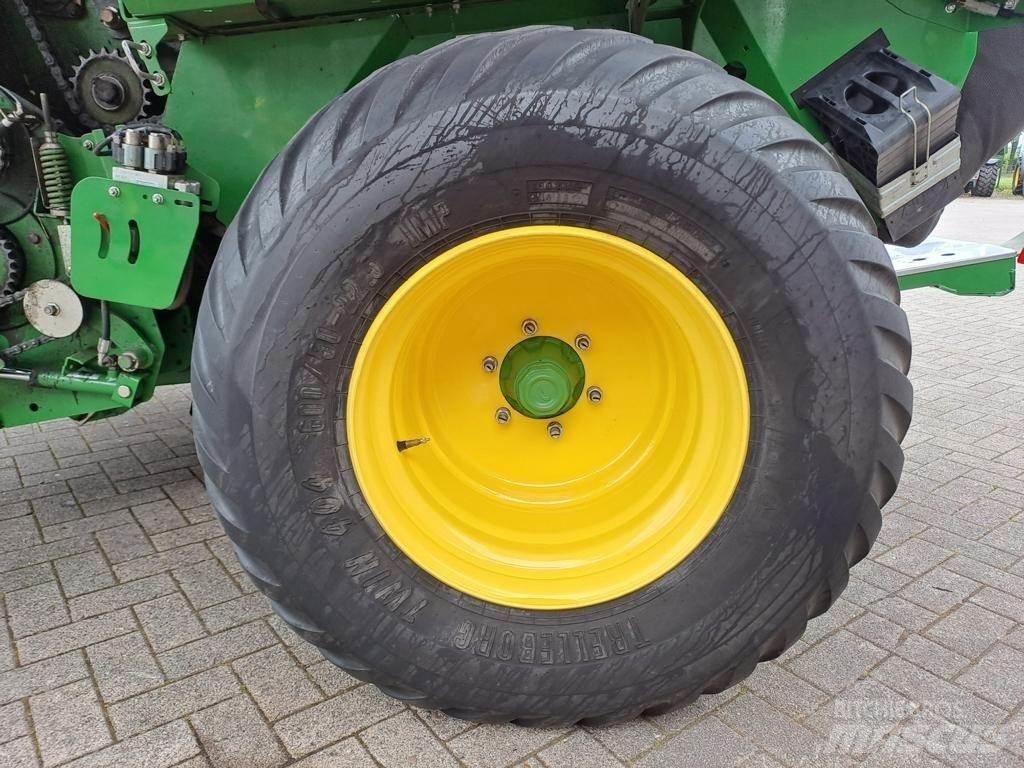 John Deere V461R Prese/balirke za rolo bale