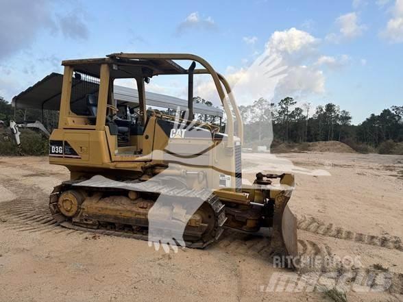 CAT D3G XL Buldožeri guseničari