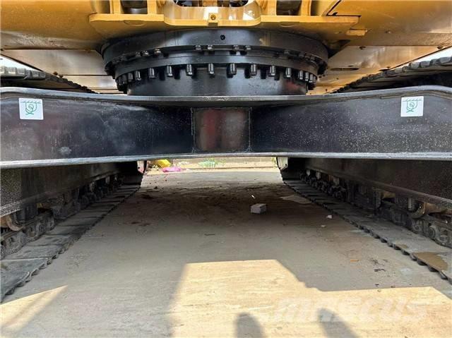 CAT 320 D Bageri guseničari