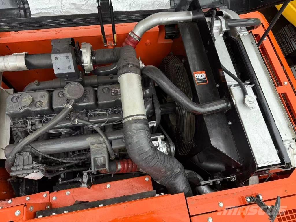 Doosan DX 225 Bageri guseničari