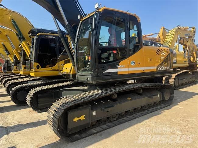 Hyundai Robex 220 LC Bageri guseničari