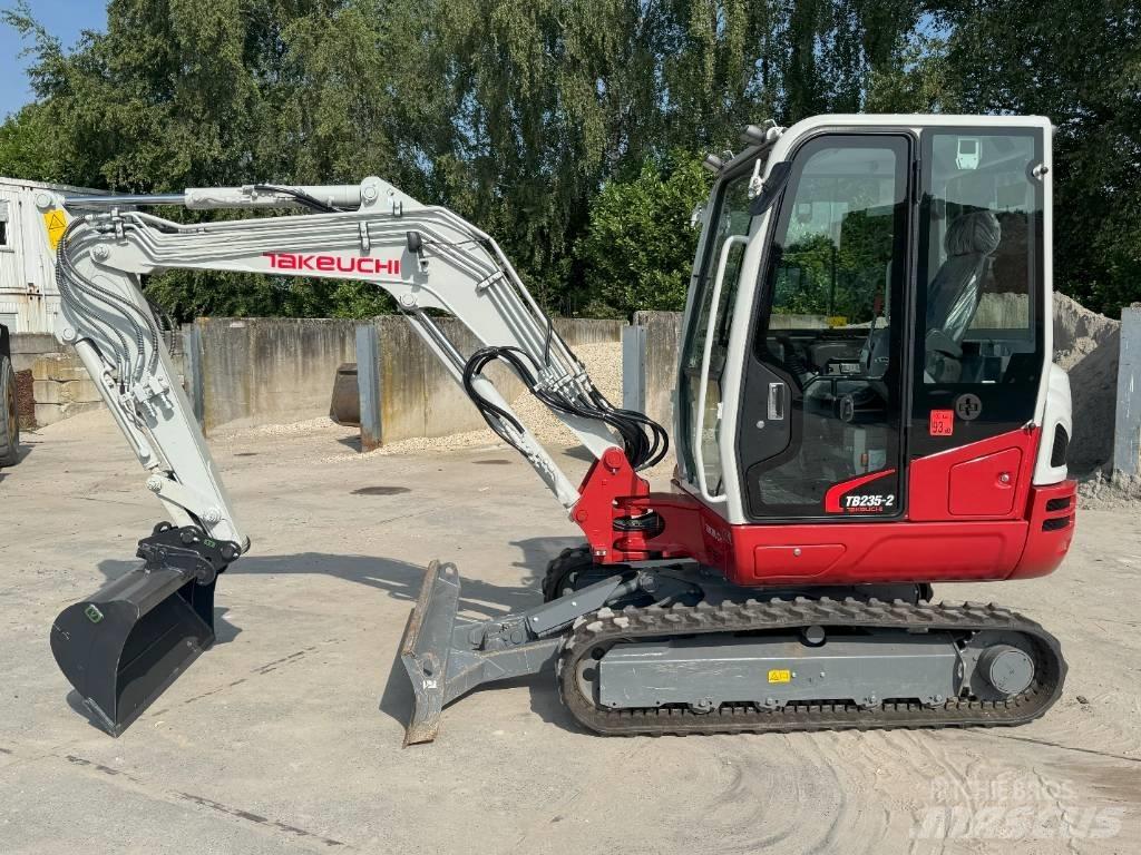 Takeuchi TB 235-2 Mini bageri < 7t